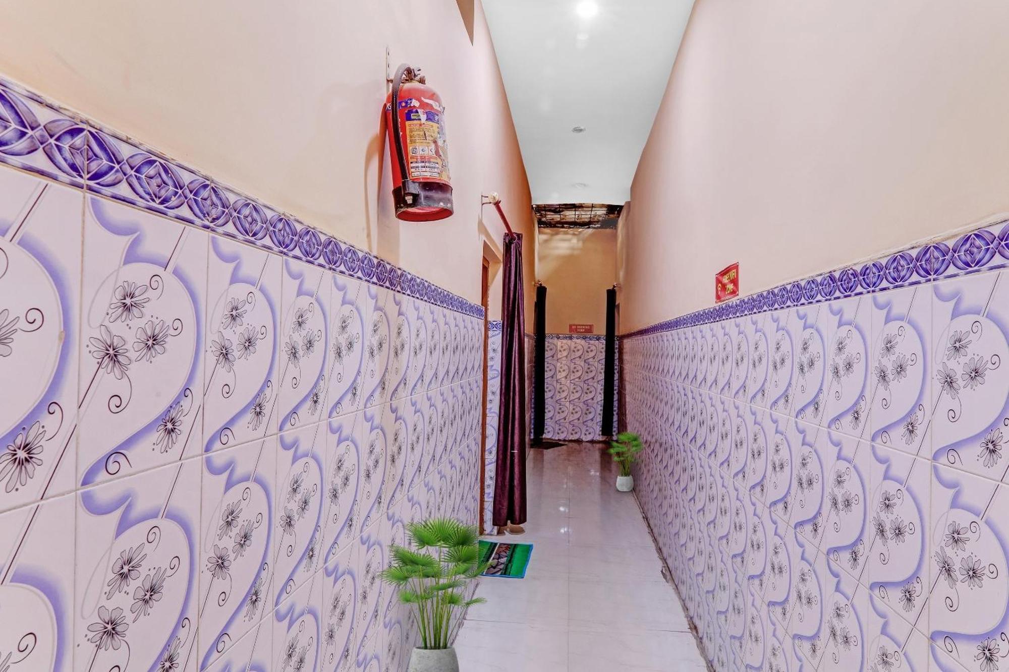 Flagship Hotel Suman Niwas Bijnaur المظهر الخارجي الصورة